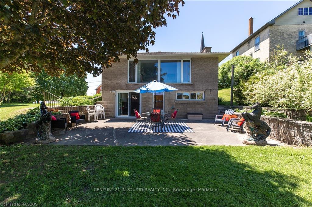 Photo 8 of 233 Garafraxa Street N, West Grey — HOMEH