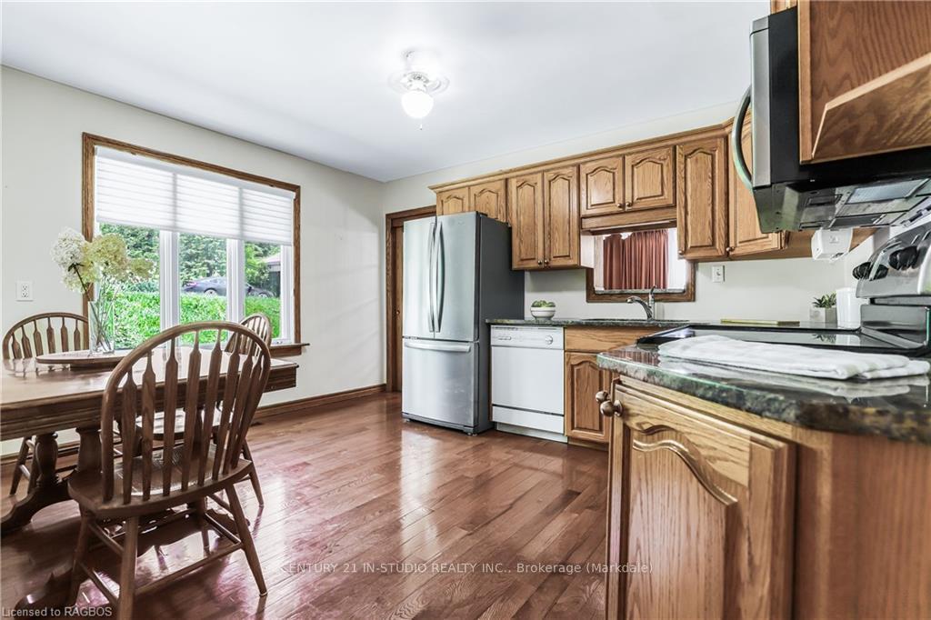 Photo 29 of 233 Garafraxa Street N, West Grey — HOMEH