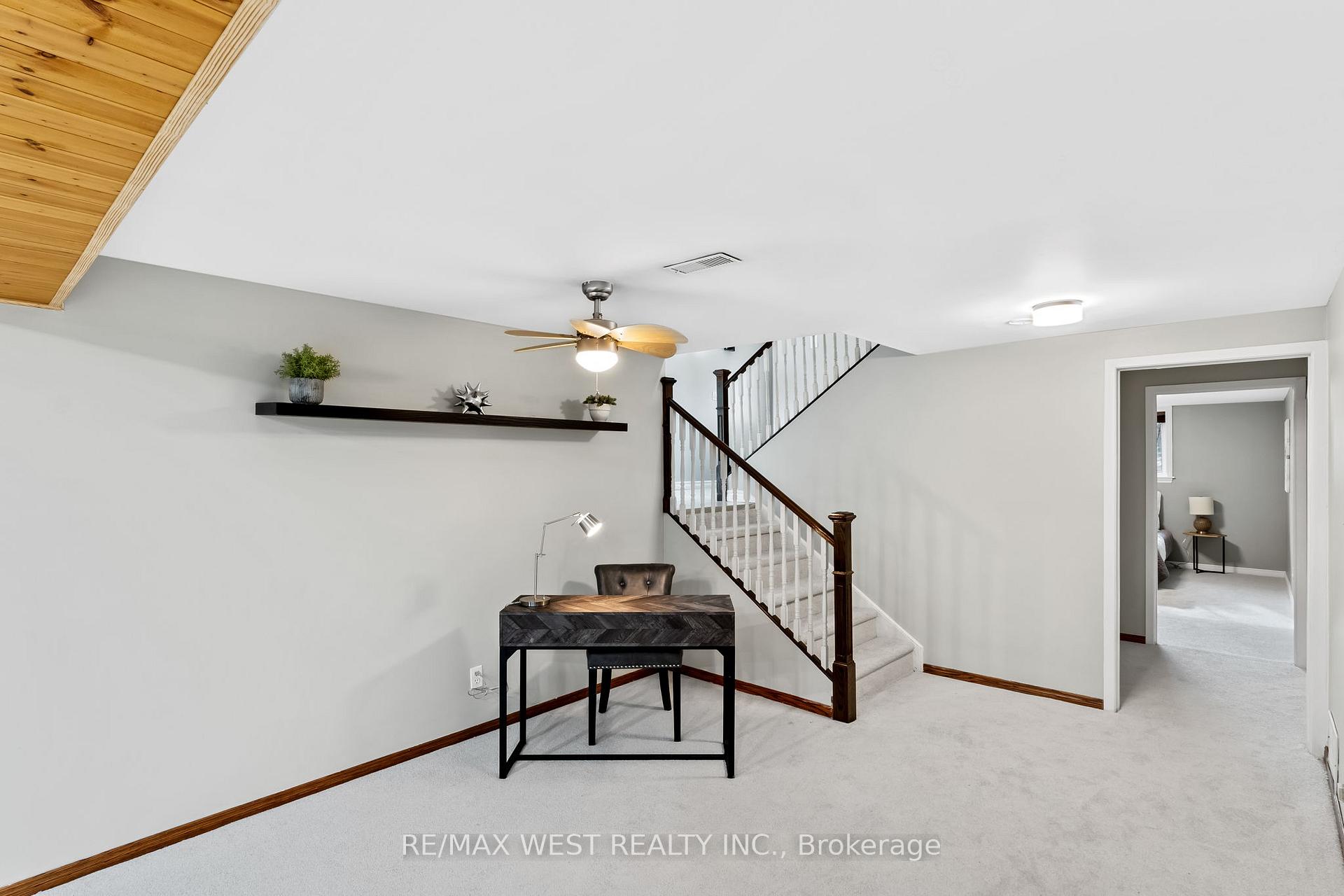 Photo 15 of 28 Hamilton Hall Drive, Markham, Markham Village — HOMEH