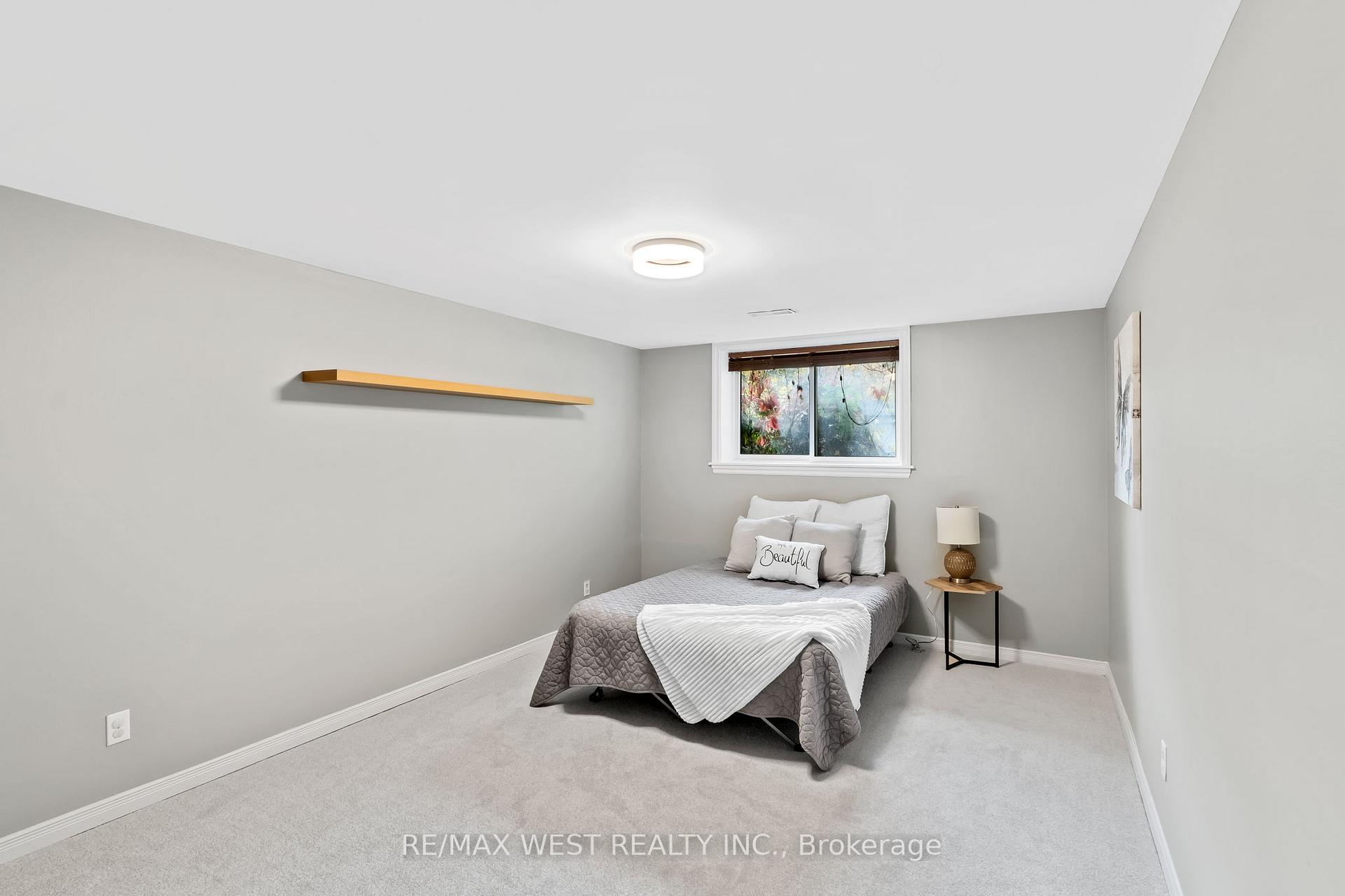 Photo 19 of 28 Hamilton Hall Drive, Markham, Markham Village — HOMEH