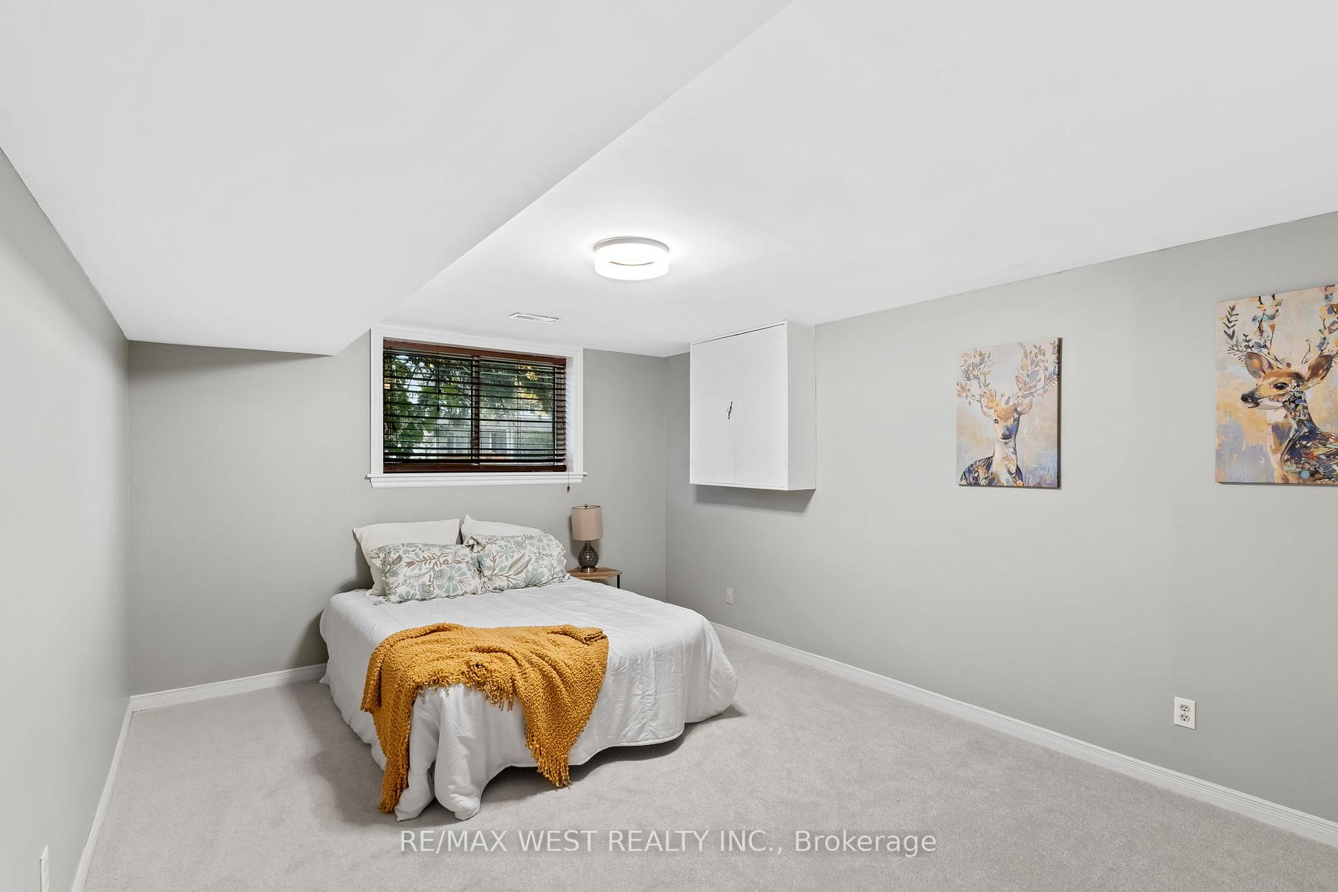 Photo 21 of 28 Hamilton Hall Drive, Markham, Markham Village — HOMEH