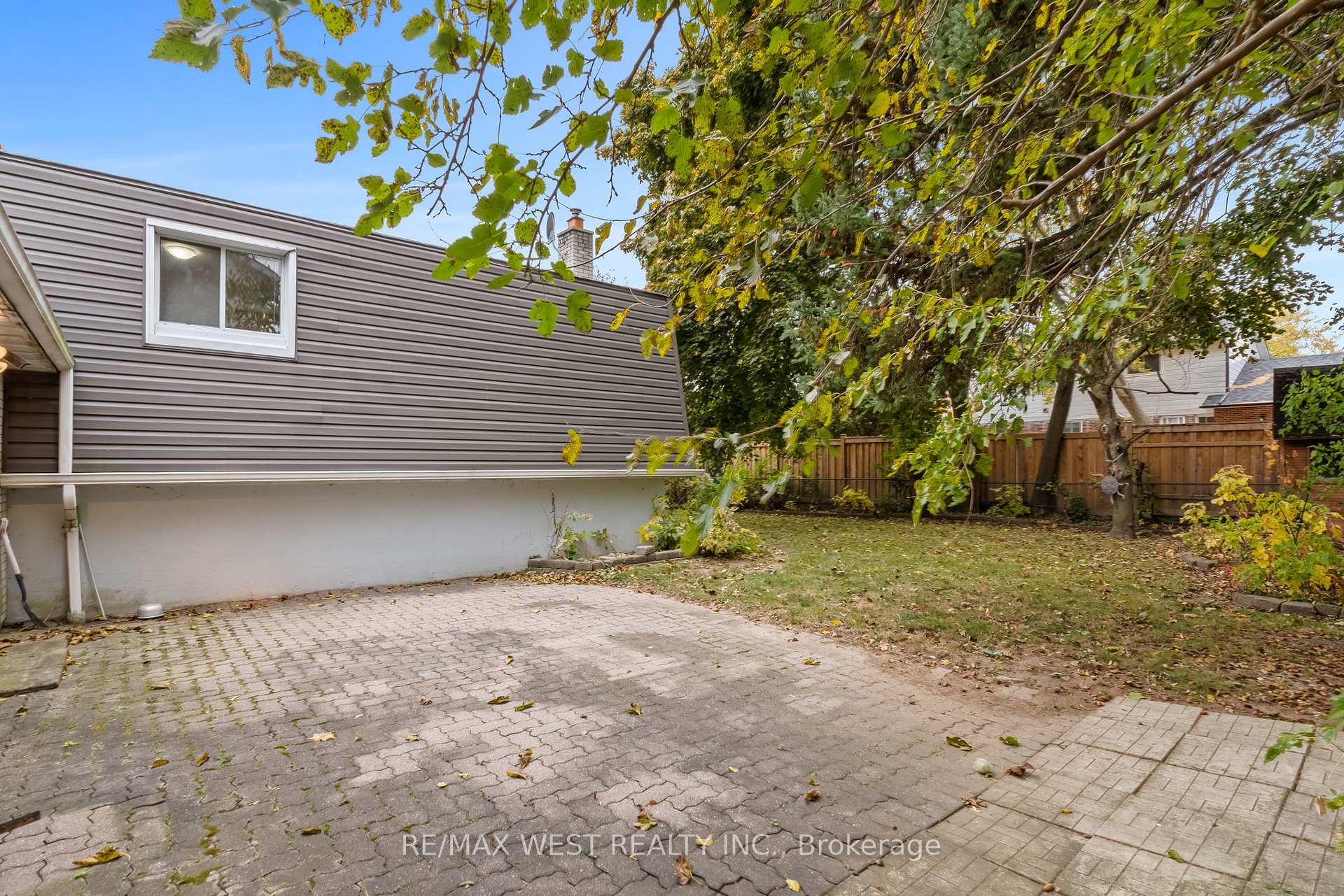 Photo 24 of 28 Hamilton Hall Drive, Markham, Markham Village — HOMEH