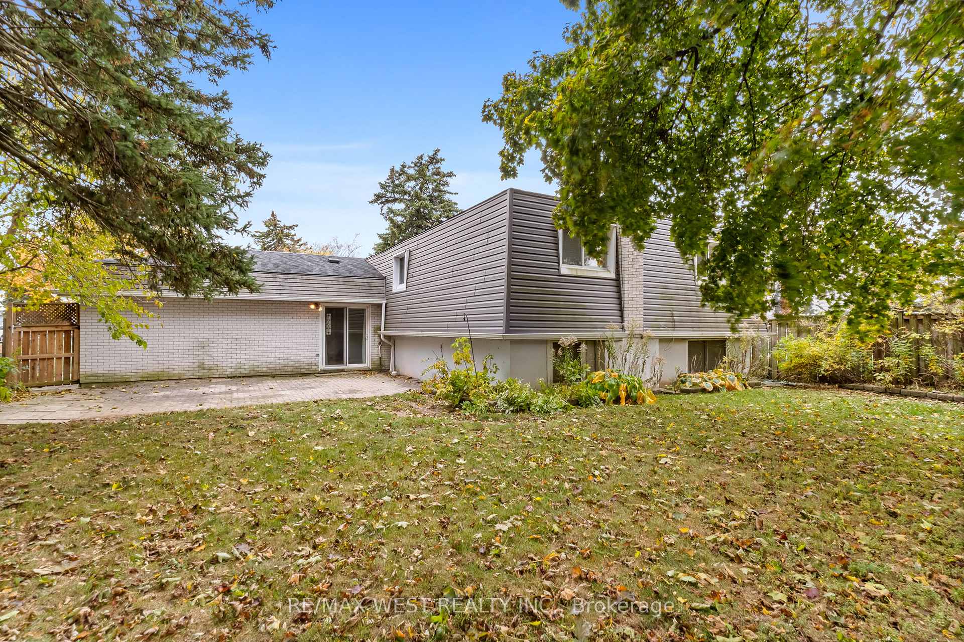 Photo 25 of 28 Hamilton Hall Drive, Markham, Markham Village — HOMEH