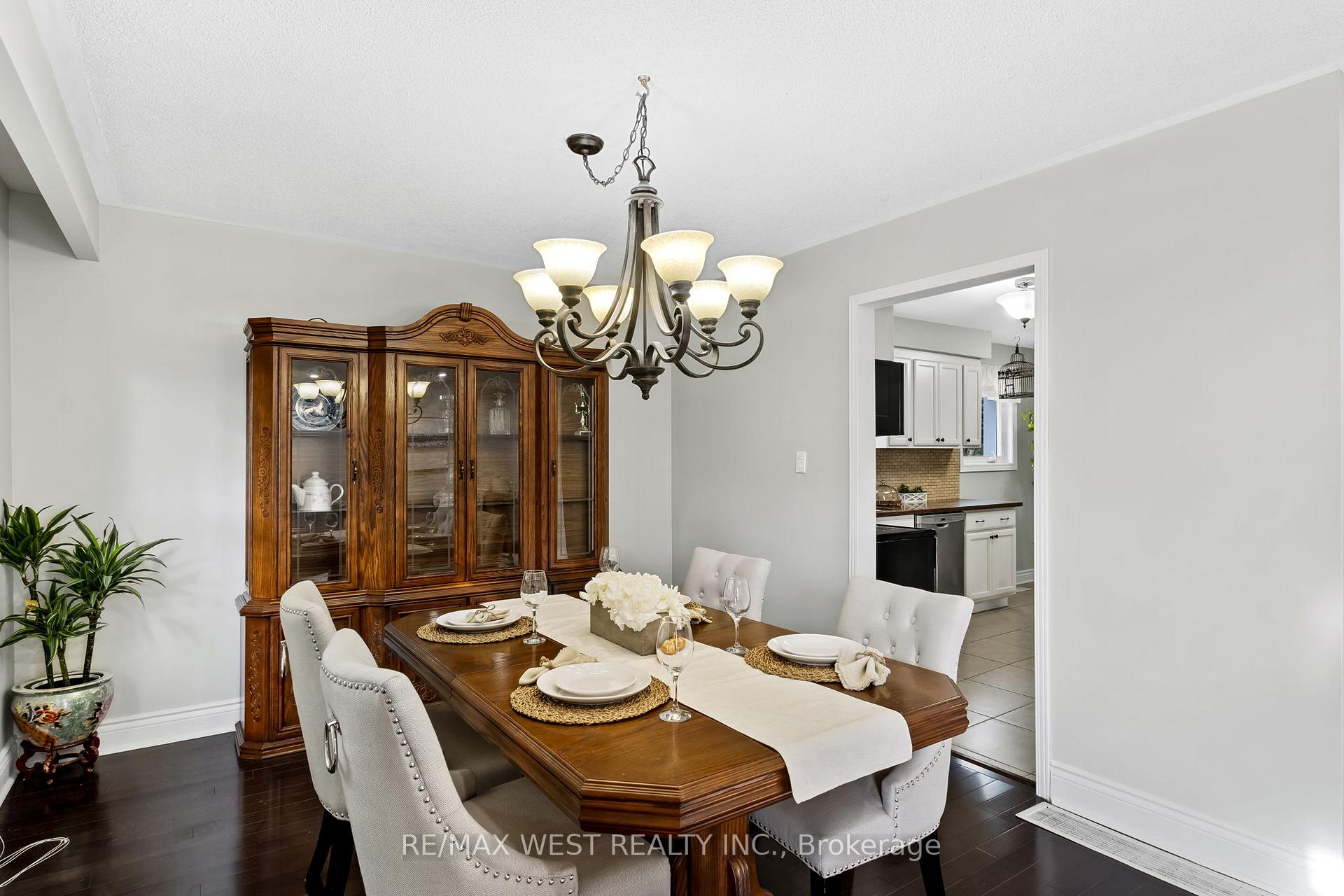 Photo 28 of 28 Hamilton Hall Drive, Markham, Markham Village — HOMEH