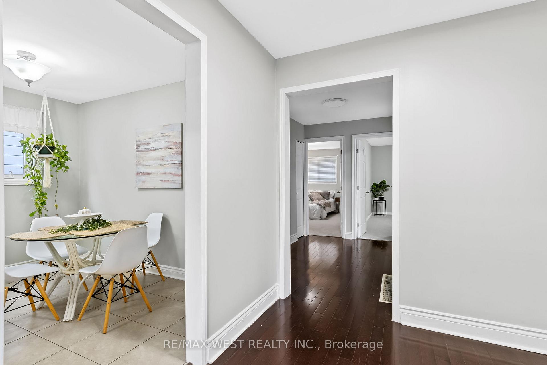 Photo 35 of 28 Hamilton Hall Drive, Markham, Markham Village — HOMEH
