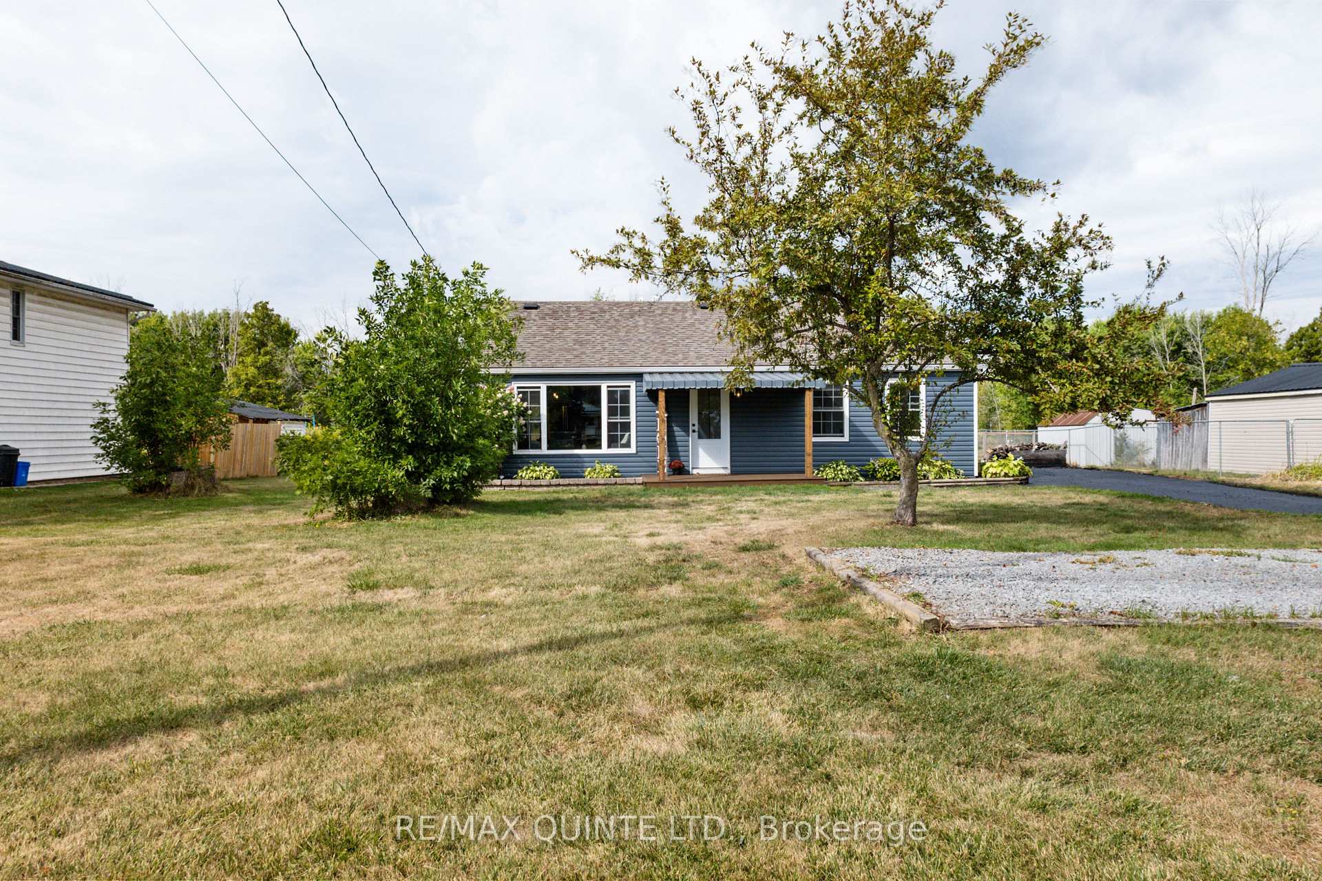 Photo 5 of 69 Ashley Street, Belleville, Thurlow Ward — HOMEH