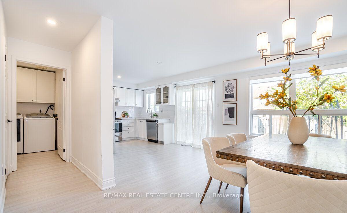 Photo 8 of Unit A, 83 Convoy Crescent, Vaughan, Maple — HOMEH