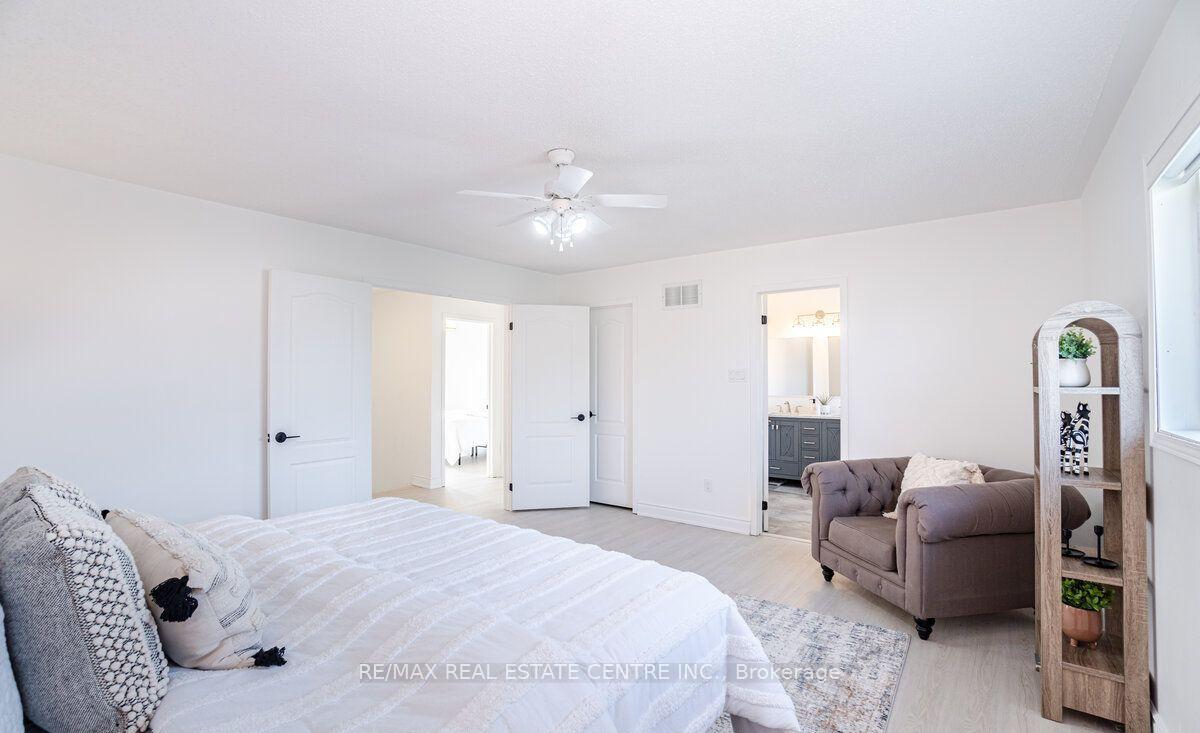 Photo 10 of Unit A, 83 Convoy Crescent, Vaughan, Maple — HOMEH
