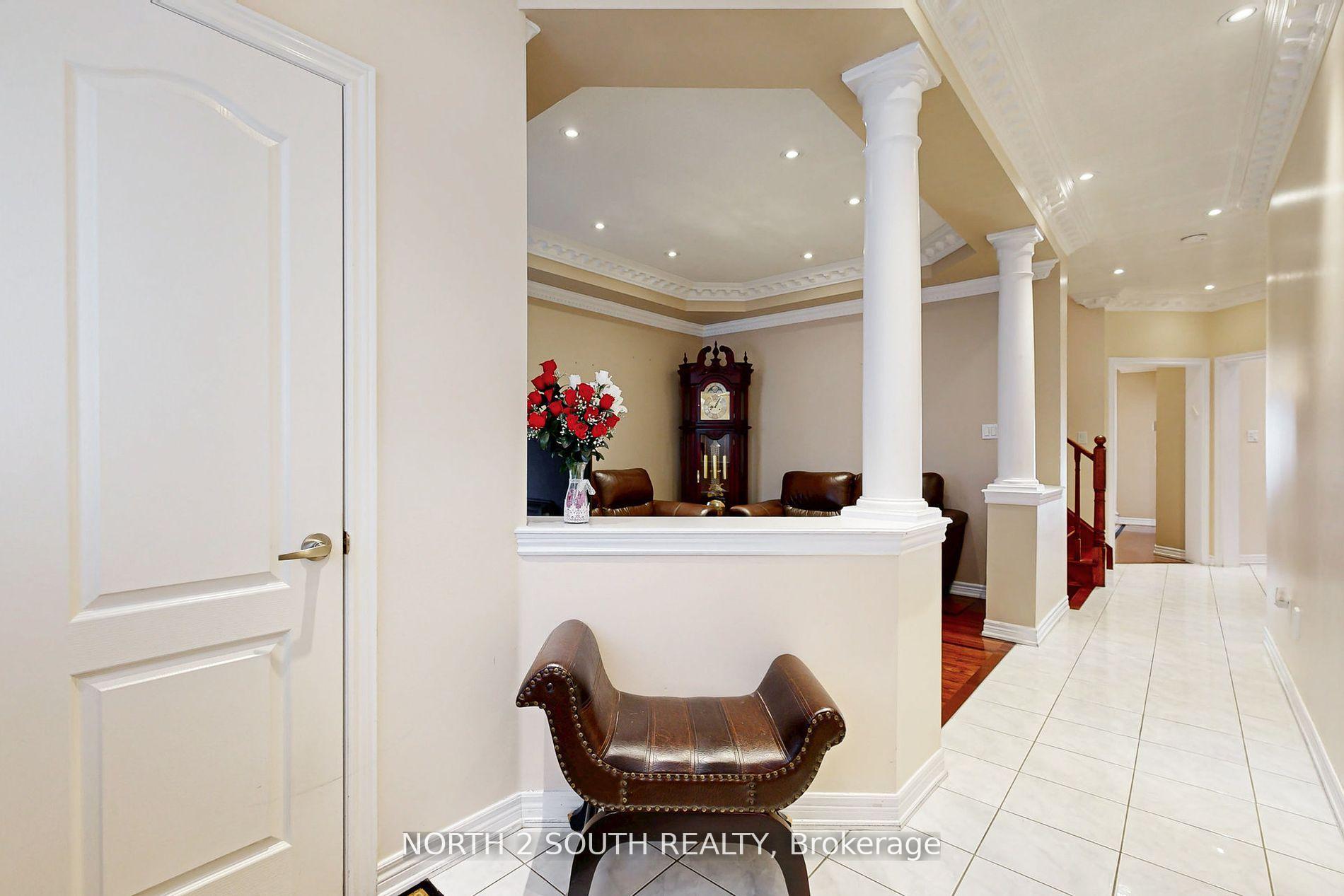 Photo 2 of 77 Mahogany Forest Drive, Vaughan, Patterson — HOMEH