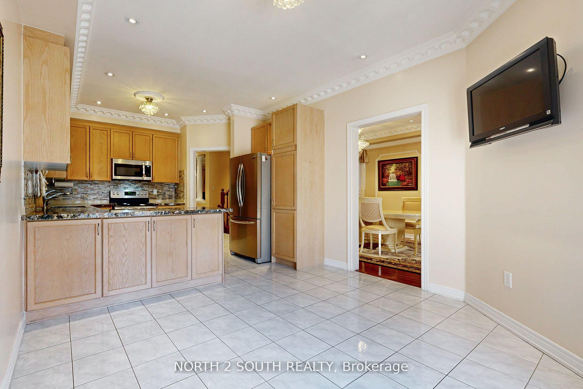 Photo 10 of 77 Mahogany Forest Drive, Vaughan, Patterson — HOMEH