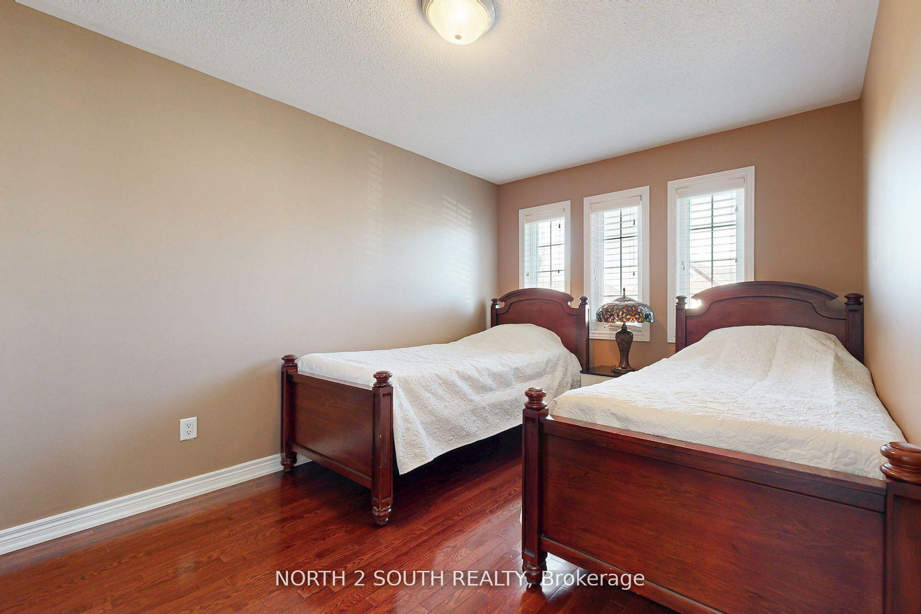 Photo 22 of 77 Mahogany Forest Drive, Vaughan, Patterson — HOMEH