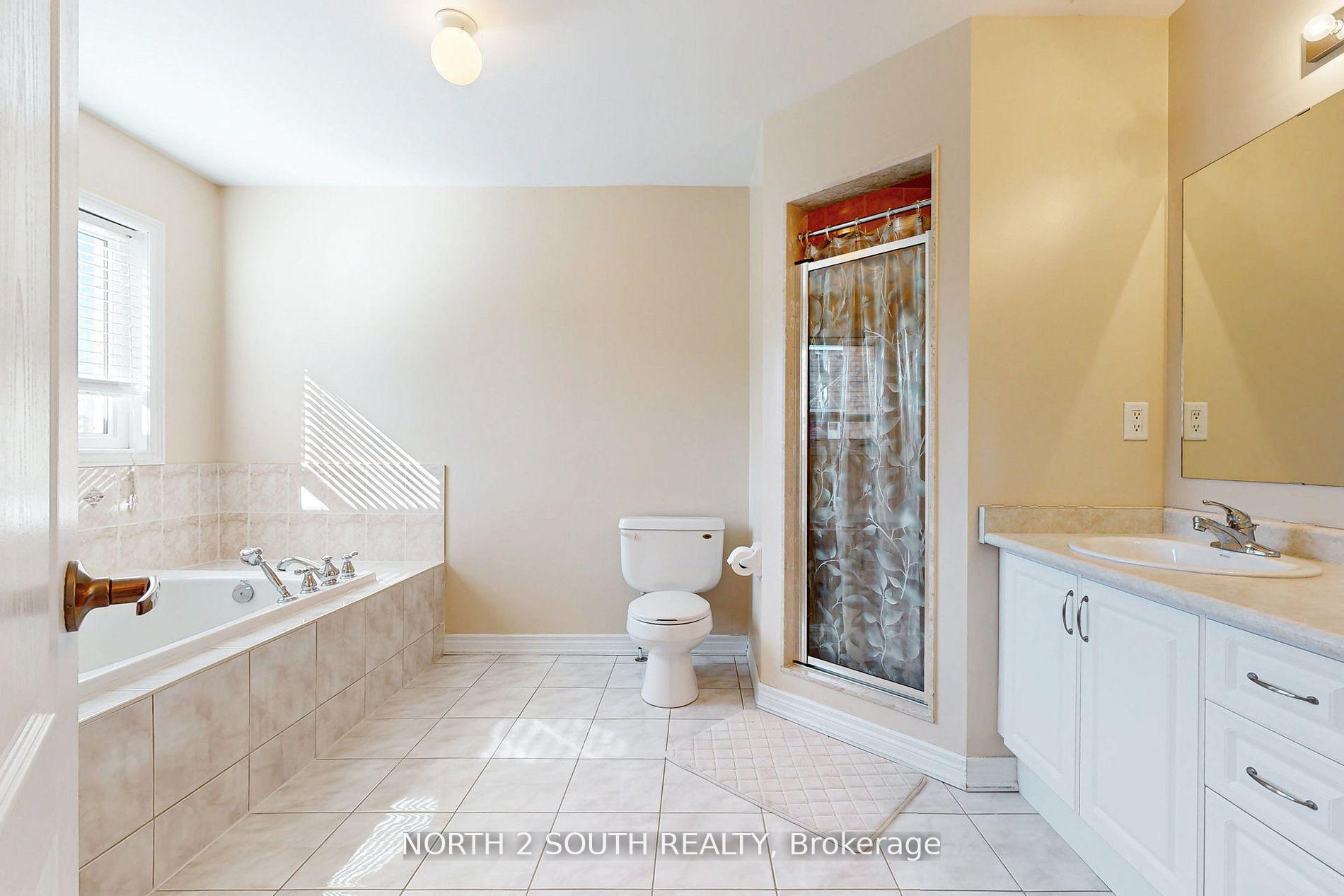 Photo 29 of 77 Mahogany Forest Drive, Vaughan, Patterson — HOMEH