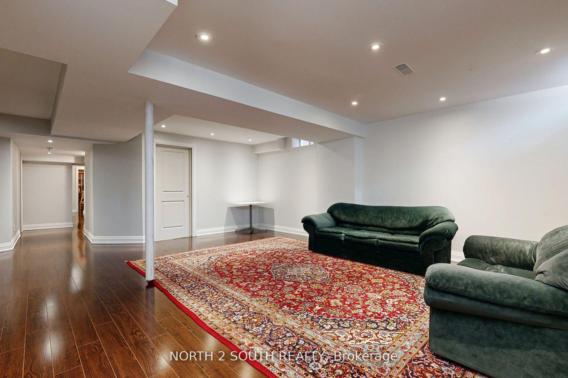 Photo 32 of 77 Mahogany Forest Drive, Vaughan, Patterson — HOMEH