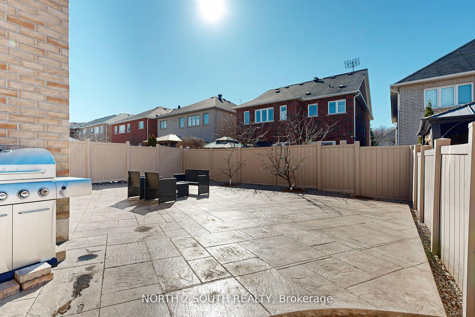 Photo 37 of 77 Mahogany Forest Drive, Vaughan, Patterson — HOMEH