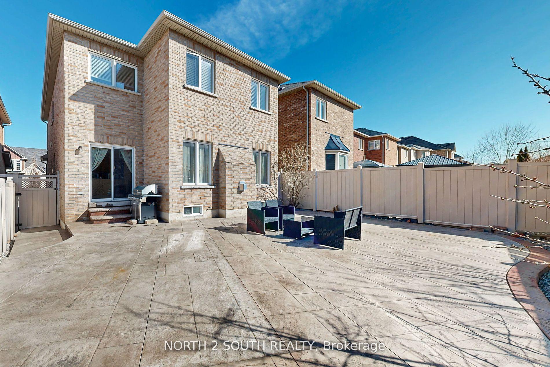 Photo 39 of 77 Mahogany Forest Drive, Vaughan, Patterson — HOMEH