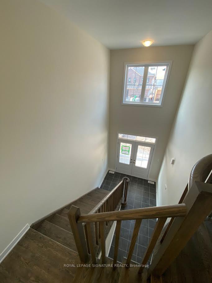 Photo 19 of 33 Downriver Drive, Welland, Dain City — HOMEH