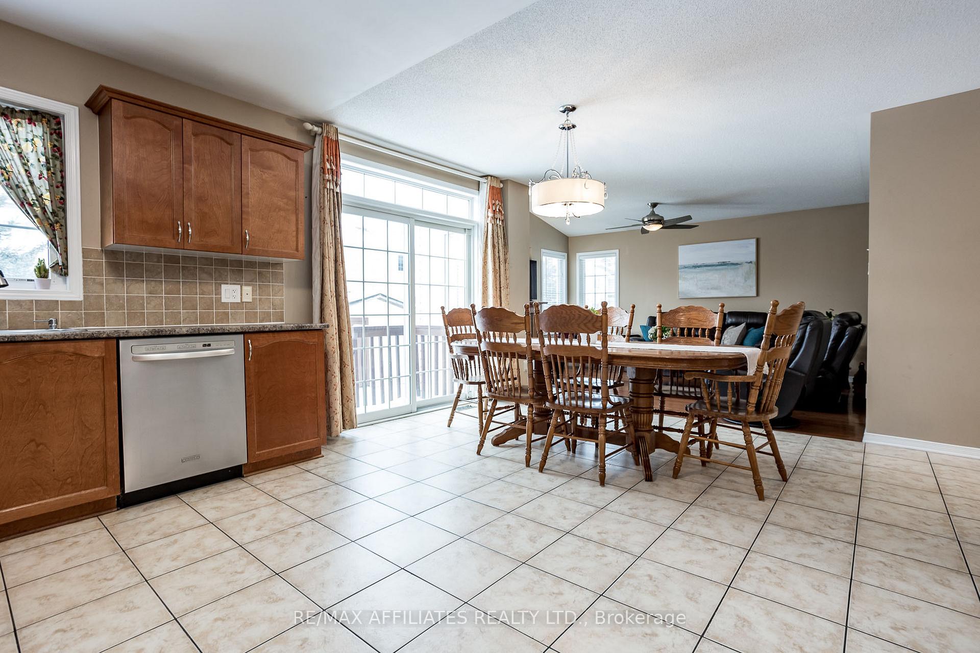 Photo 12 of 232 Hidden Meadow Avenue, Ottawa, Blossom Park/Kemp Park/Findlay Creek — HOMEH