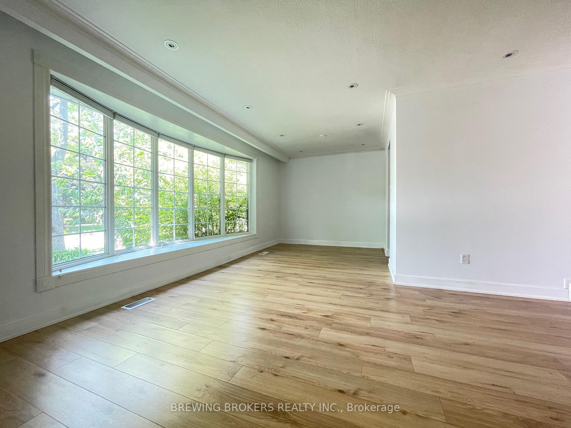 Photo 4 of Unit Main, 39 Netherford Road, Vaughan, Maple — HOMEH