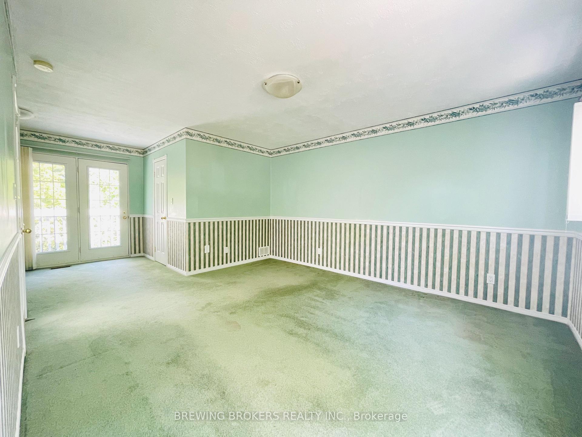 Photo 9 of Unit Main, 39 Netherford Road, Vaughan, Maple — HOMEH