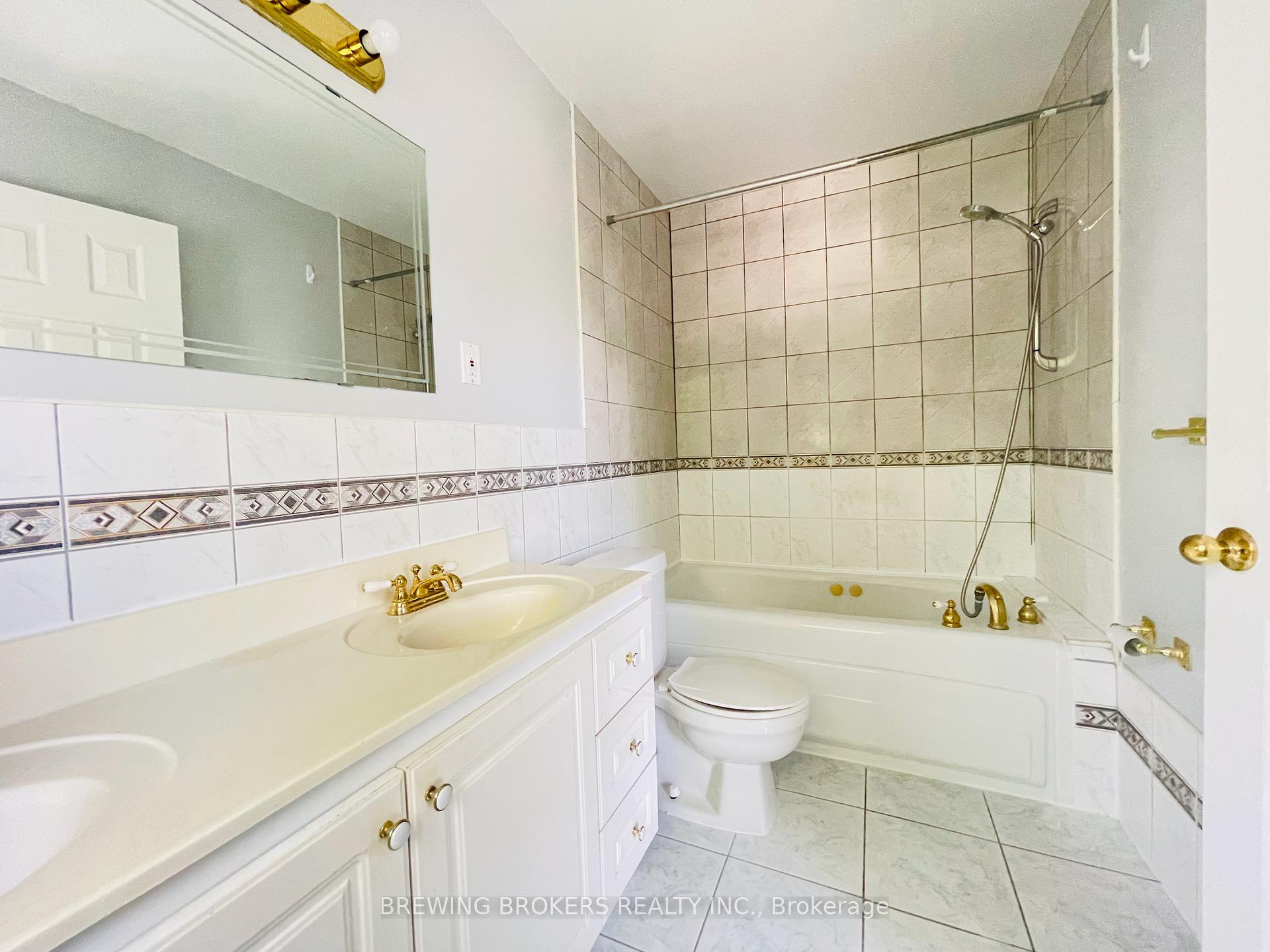 Photo 15 of Unit Main, 39 Netherford Road, Vaughan, Maple — HOMEH