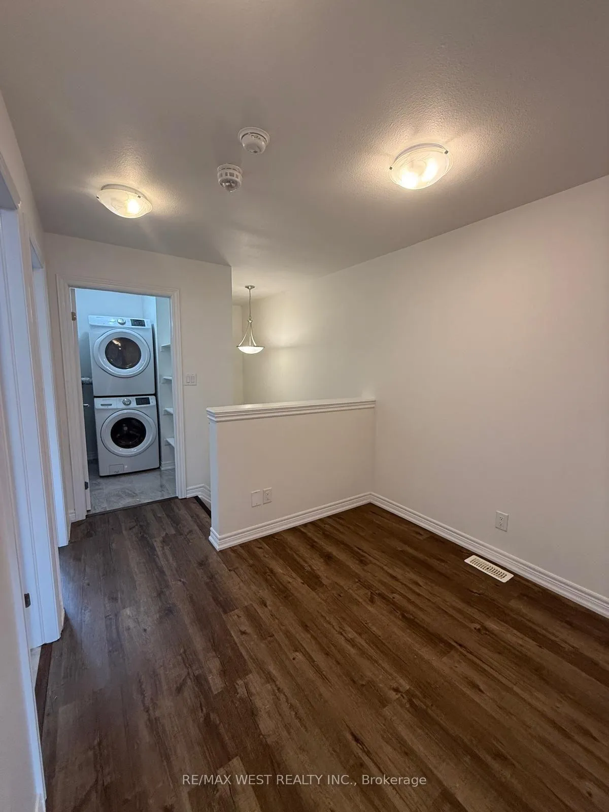 Photo 15 of 140 Monarch Street, Welland, Coyle Creek — HOMEH