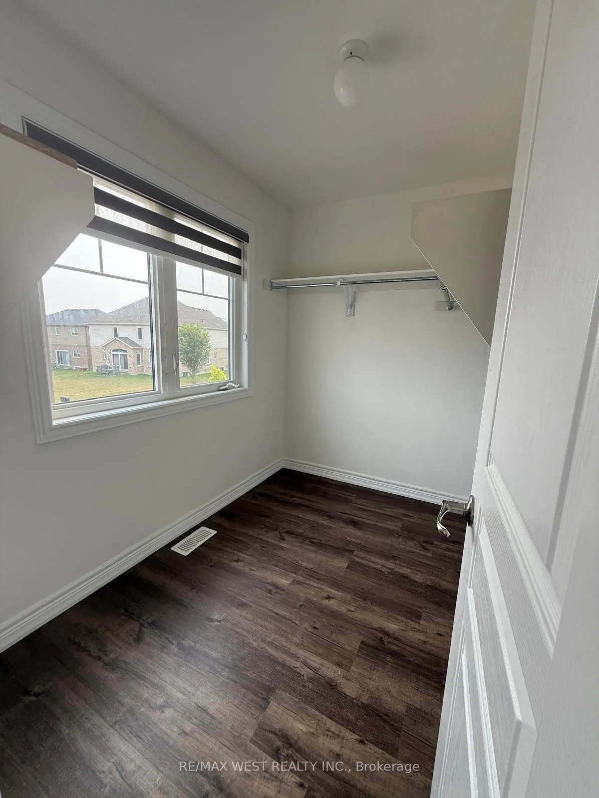 Photo 19 of 140 Monarch Street, Welland, Coyle Creek — HOMEH