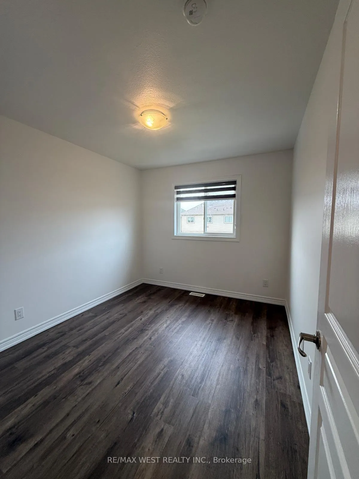 Photo 24 of 140 Monarch Street, Welland, Coyle Creek — HOMEH