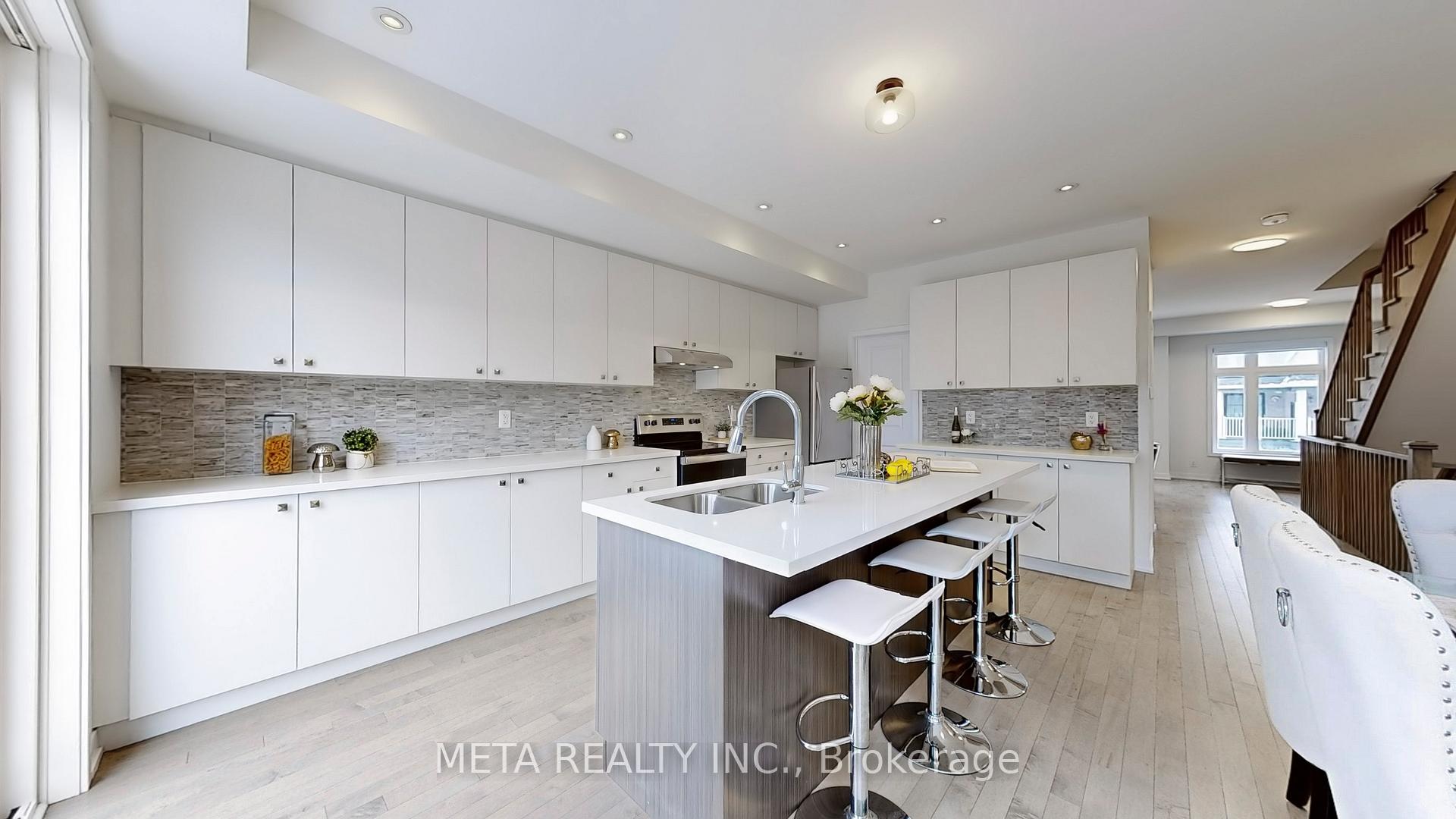 Photo 5 of 3 William Shearn Crescent, Markham, Angus Glen — HOMEH