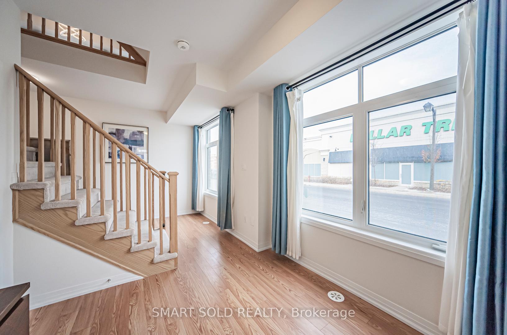 Photo 9 of 46 Sissons Way, Markham, Cedar Grove — HOMEH