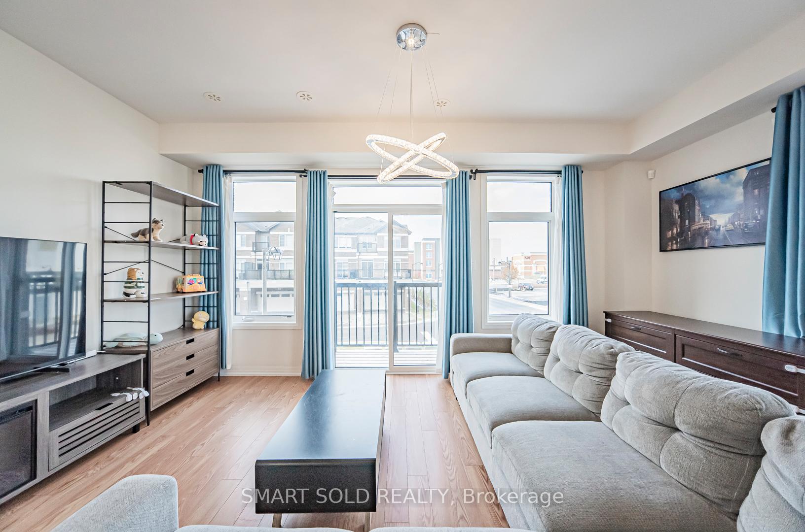 Photo 13 of 46 Sissons Way, Markham, Cedar Grove — HOMEH