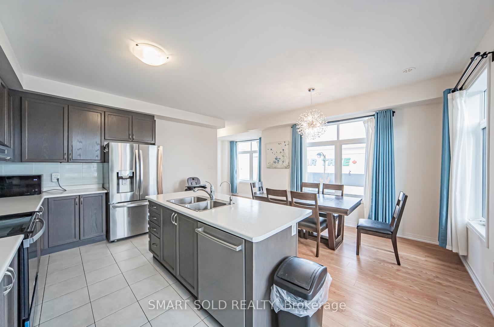 Photo 16 of 46 Sissons Way, Markham, Cedar Grove — HOMEH
