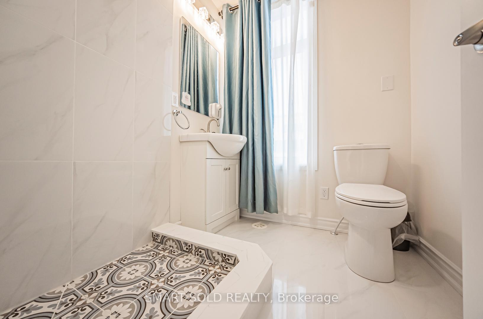 Photo 37 of 46 Sissons Way, Markham, Cedar Grove — HOMEH