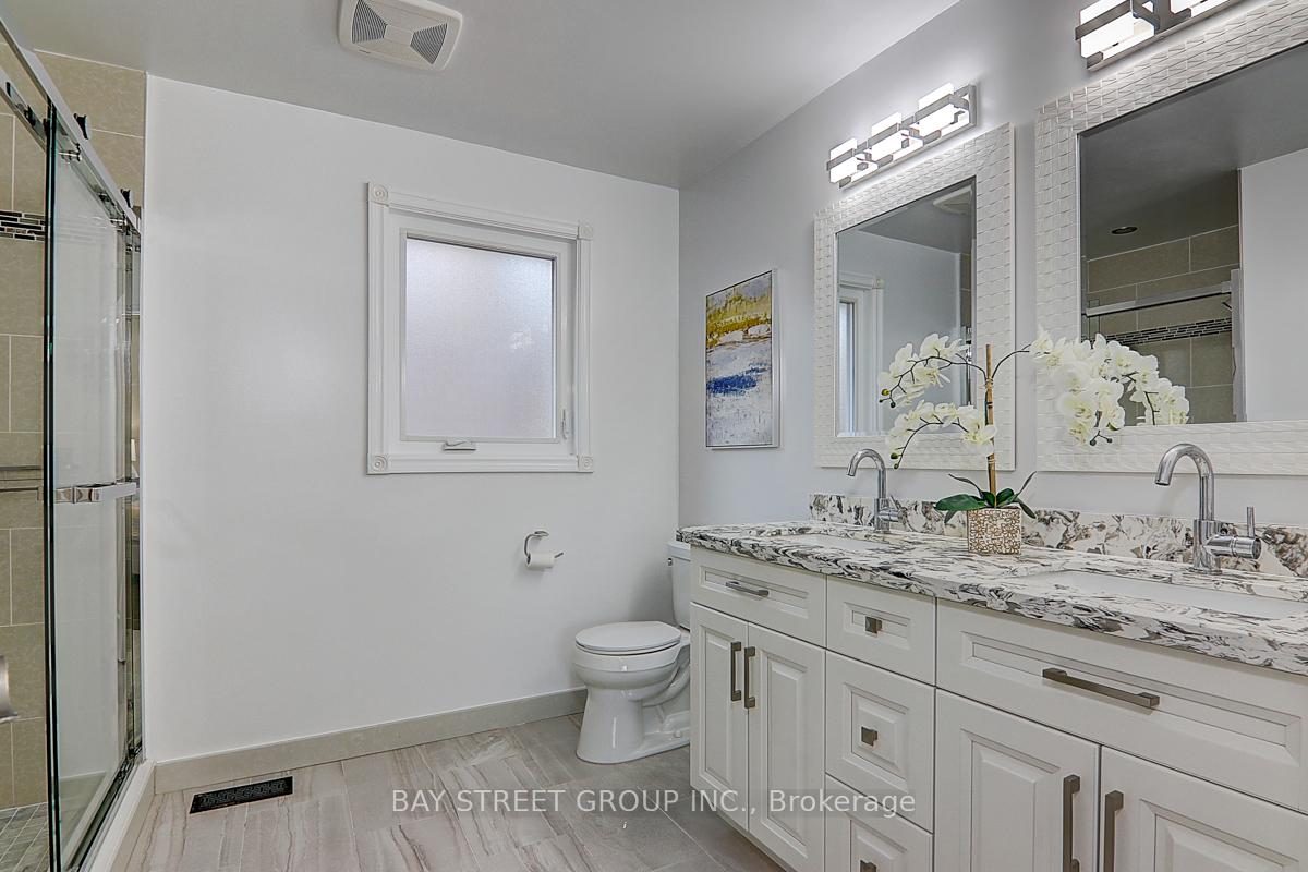 Photo 25 of 1 Dewberry Drive, Markham, Middlefield — HOMEH