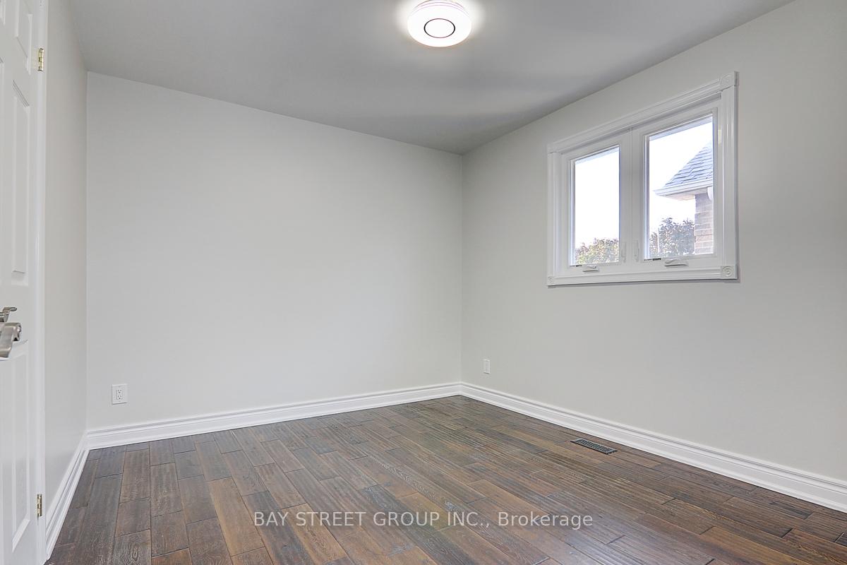 Photo 28 of 1 Dewberry Drive, Markham, Middlefield — HOMEH