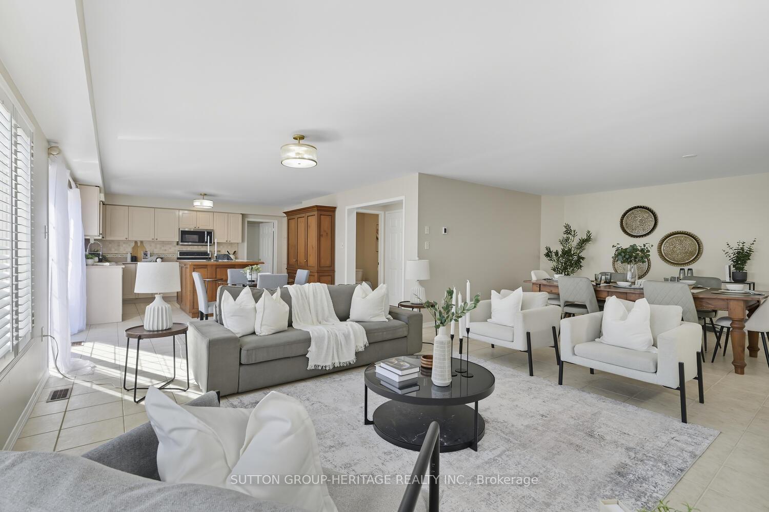Photo 10 of 98 Hoile Drive, Ajax, South East — HOMEH