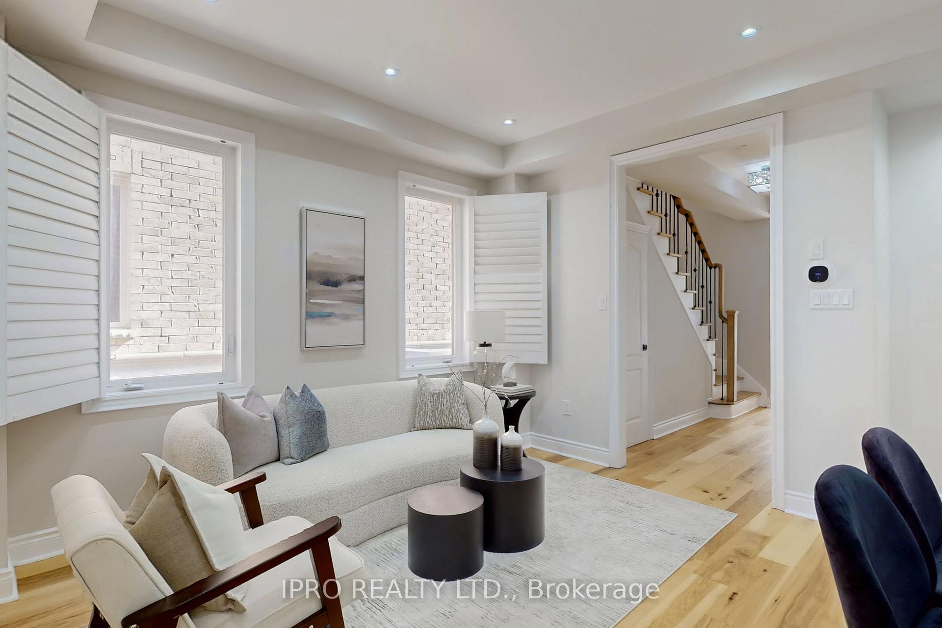 Photo 5 of 7 Bristlewood Crescent, Vaughan, Patterson — HOMEH