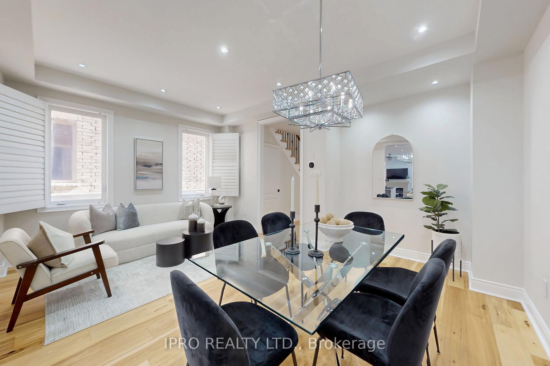 Photo 8 of 7 Bristlewood Crescent, Vaughan, Patterson — HOMEH