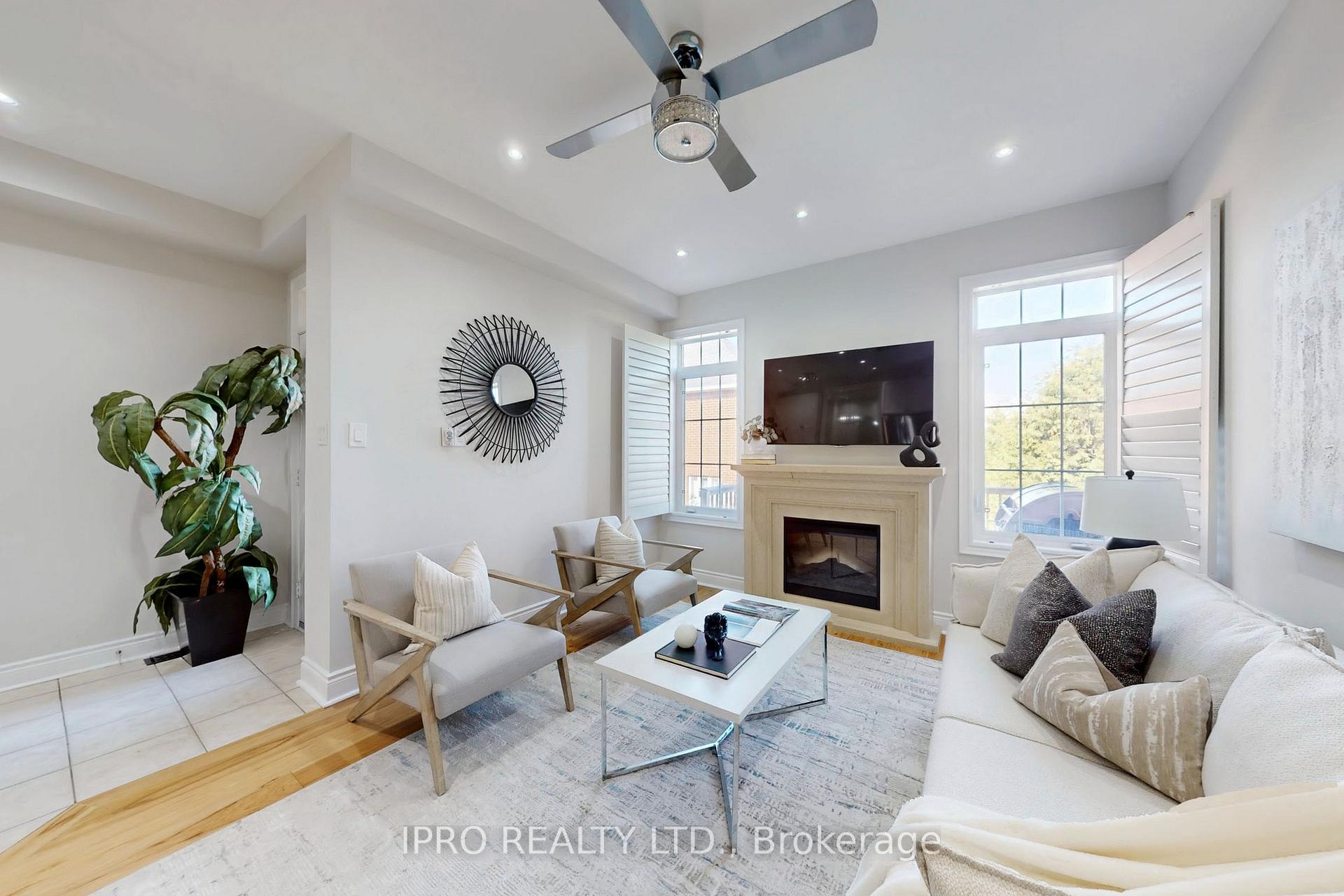 Photo 11 of 7 Bristlewood Crescent, Vaughan, Patterson — HOMEH