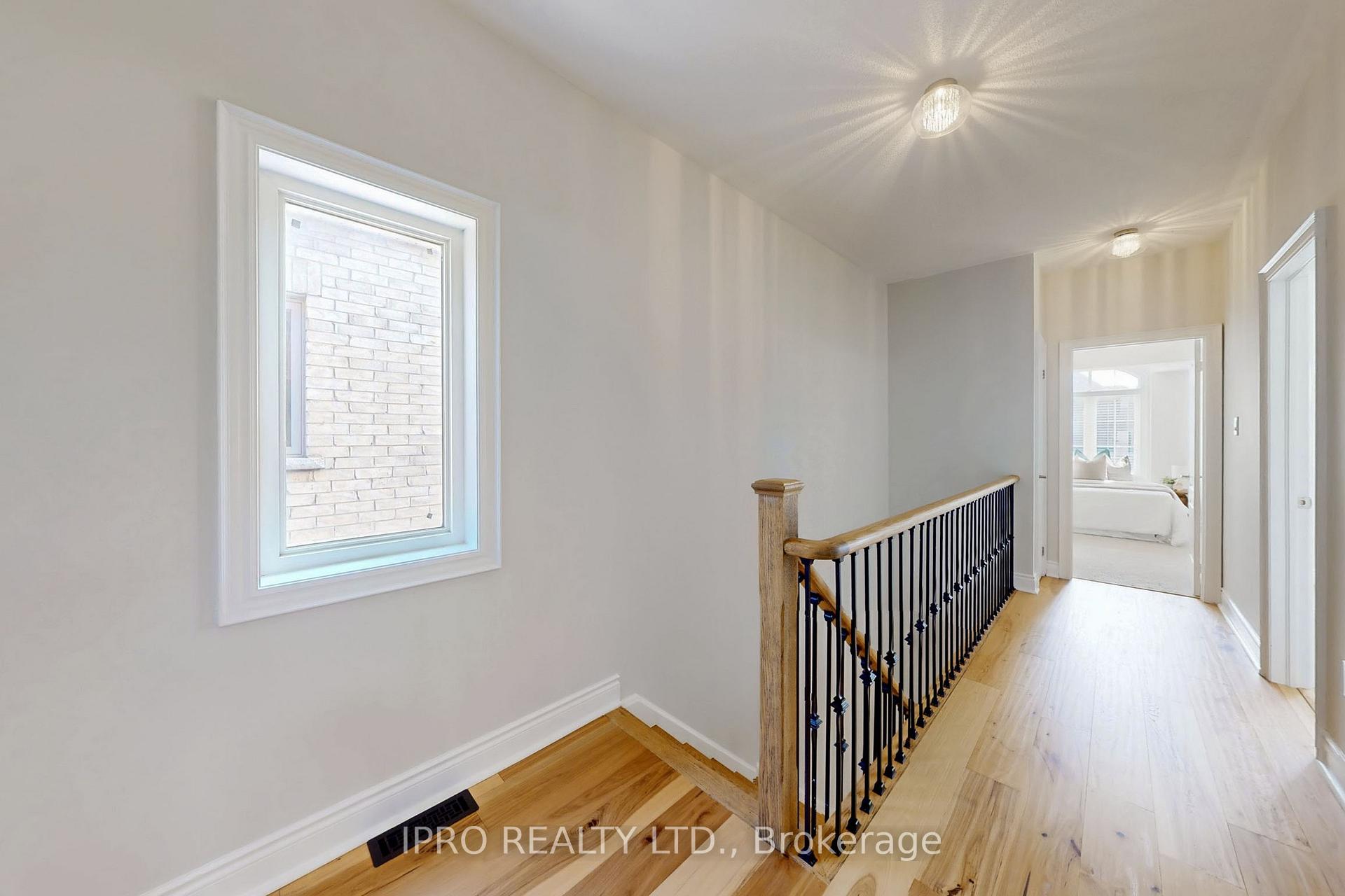 Photo 21 of 7 Bristlewood Crescent, Vaughan, Patterson — HOMEH