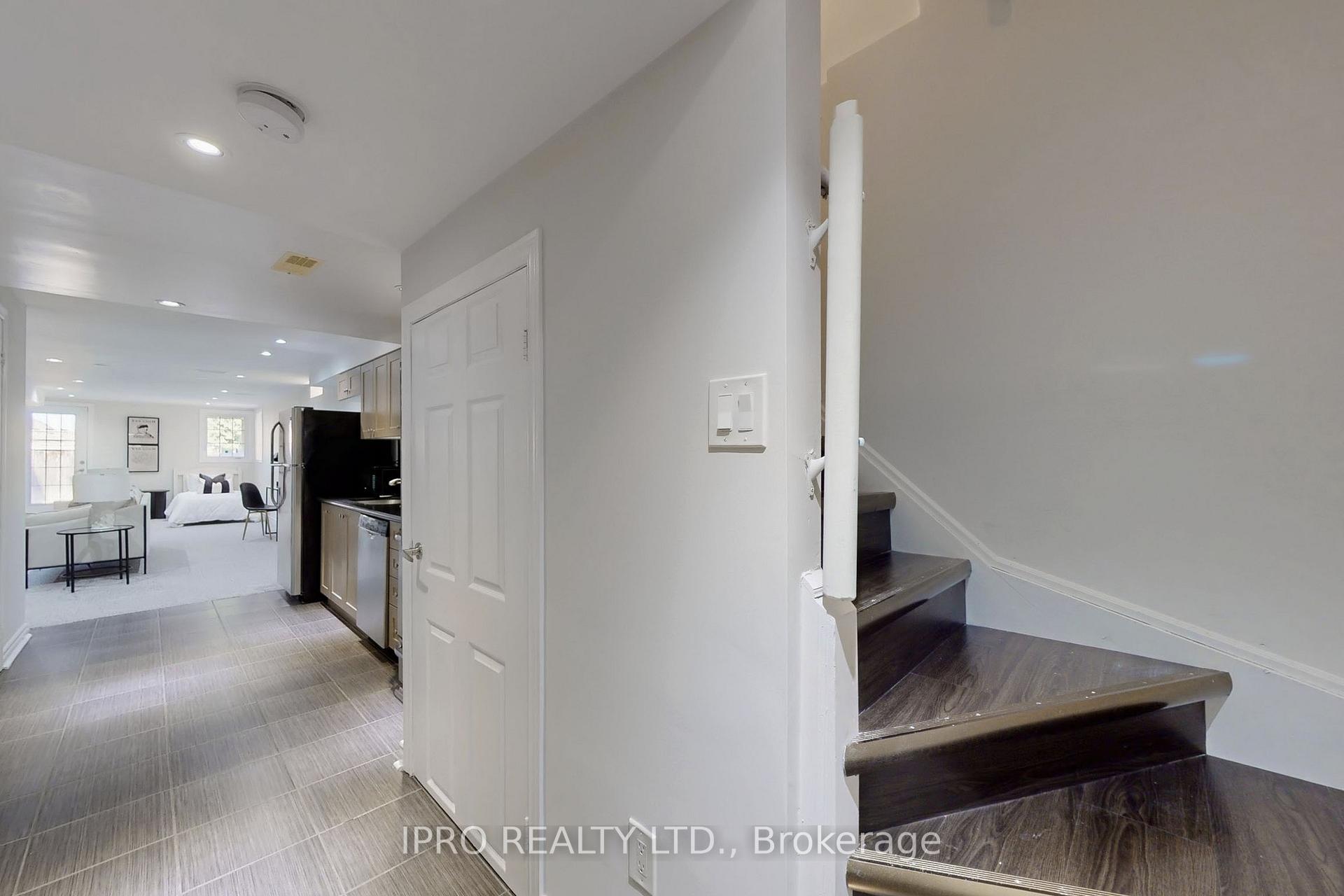 Photo 33 of 7 Bristlewood Crescent, Vaughan, Patterson — HOMEH