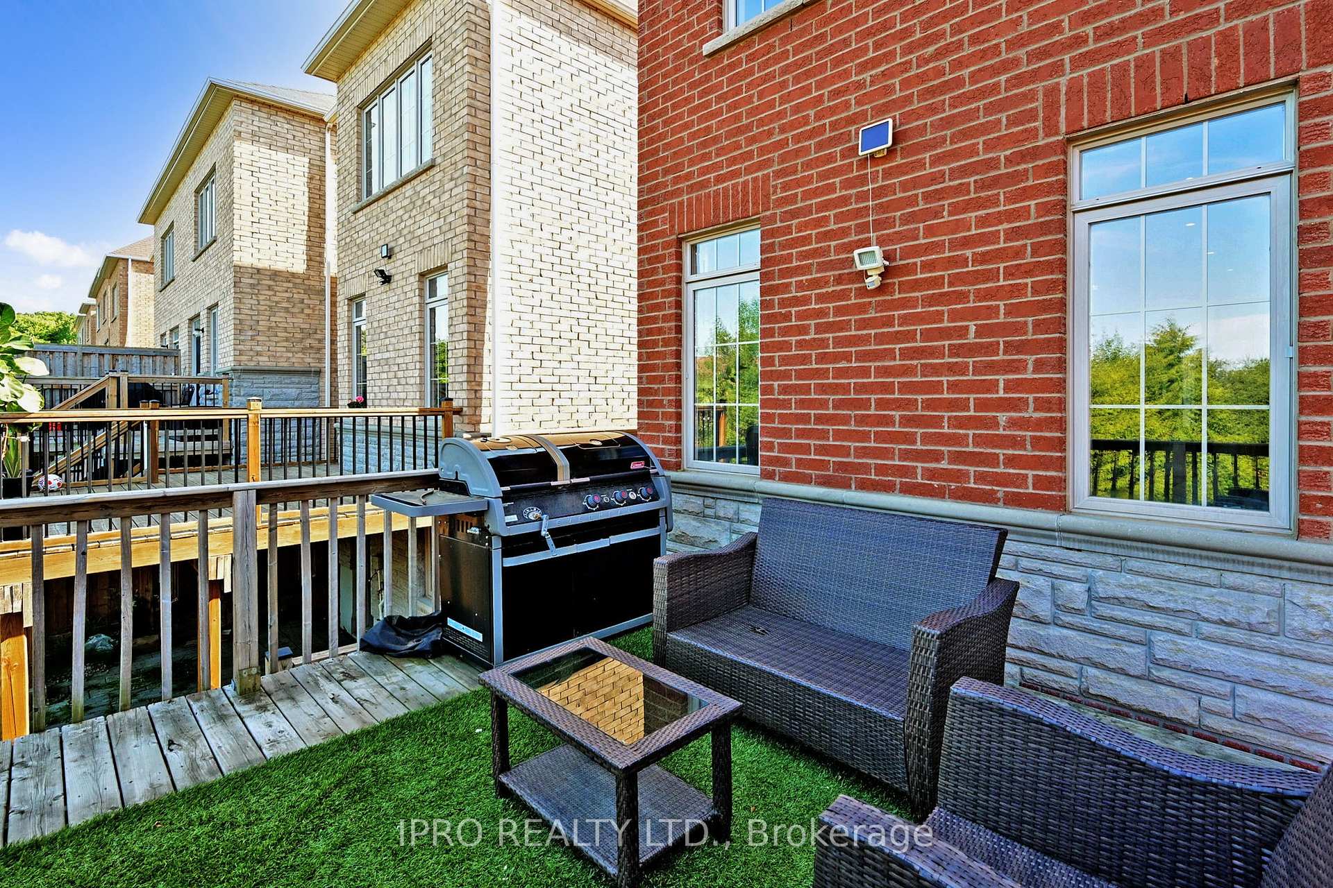 Photo 45 of 7 Bristlewood Crescent, Vaughan, Patterson — HOMEH