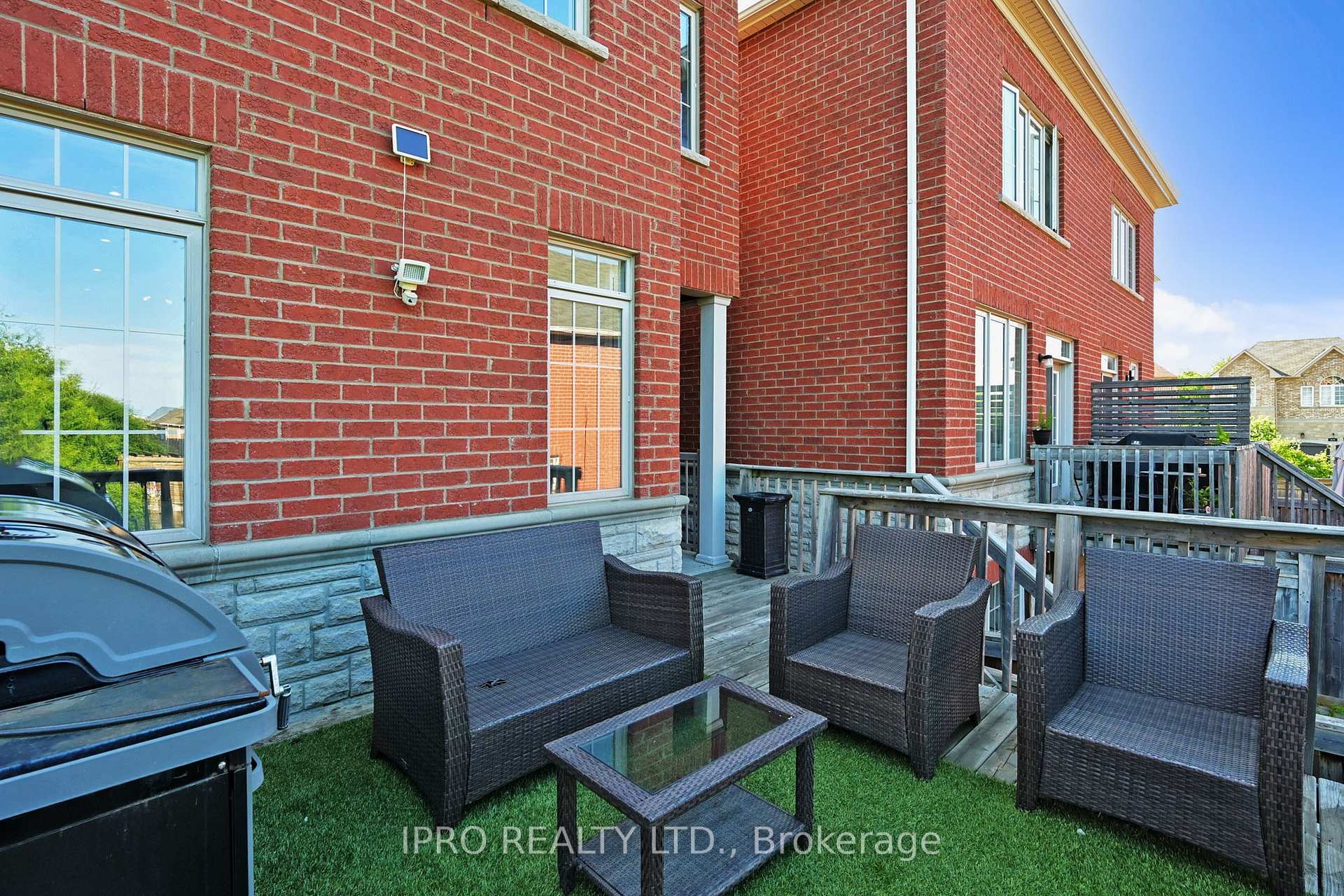 Photo 46 of 7 Bristlewood Crescent, Vaughan, Patterson — HOMEH