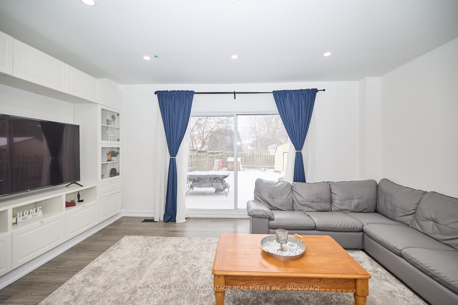 Photo 11 of 159 Windsor Street, Welland, Broadway — HOMEH