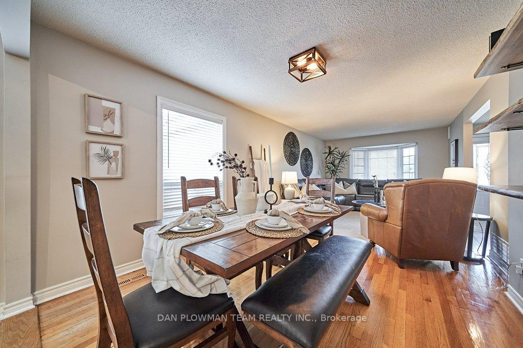 Photo 19 of 46 Canadian Oaks Drive, Whitby, Blue Grass Meadows — HOMEH