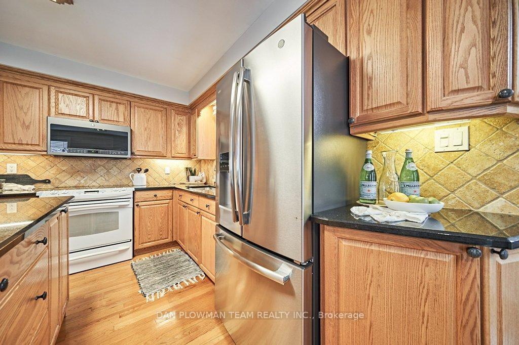 Photo 22 of 46 Canadian Oaks Drive, Whitby, Blue Grass Meadows — HOMEH
