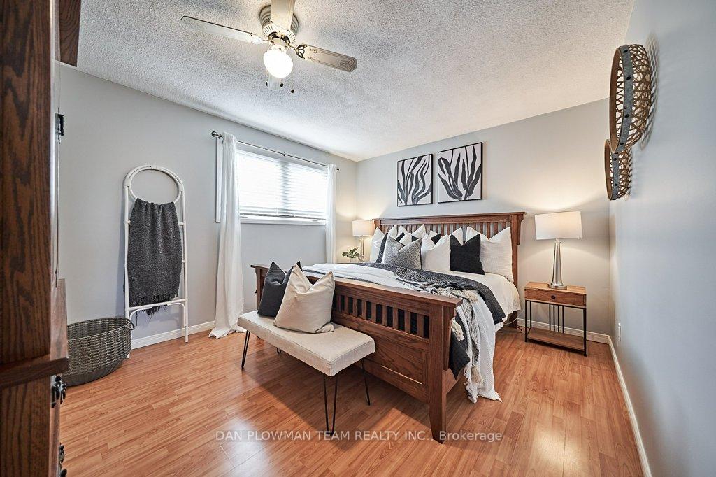 Photo 27 of 46 Canadian Oaks Drive, Whitby, Blue Grass Meadows — HOMEH