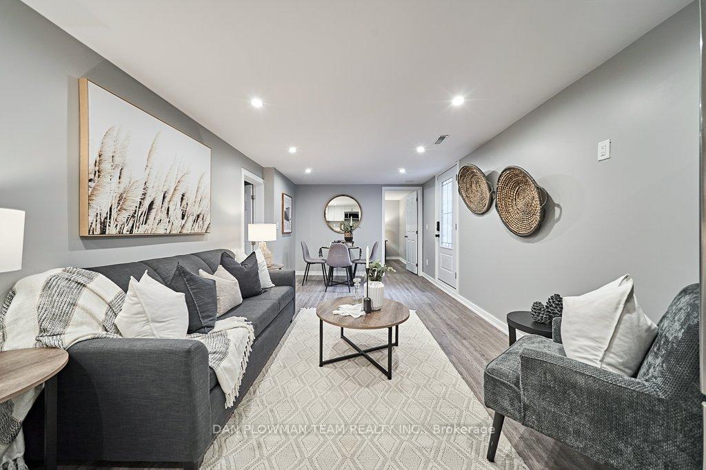 Photo 35 of 46 Canadian Oaks Drive, Whitby, Blue Grass Meadows — HOMEH