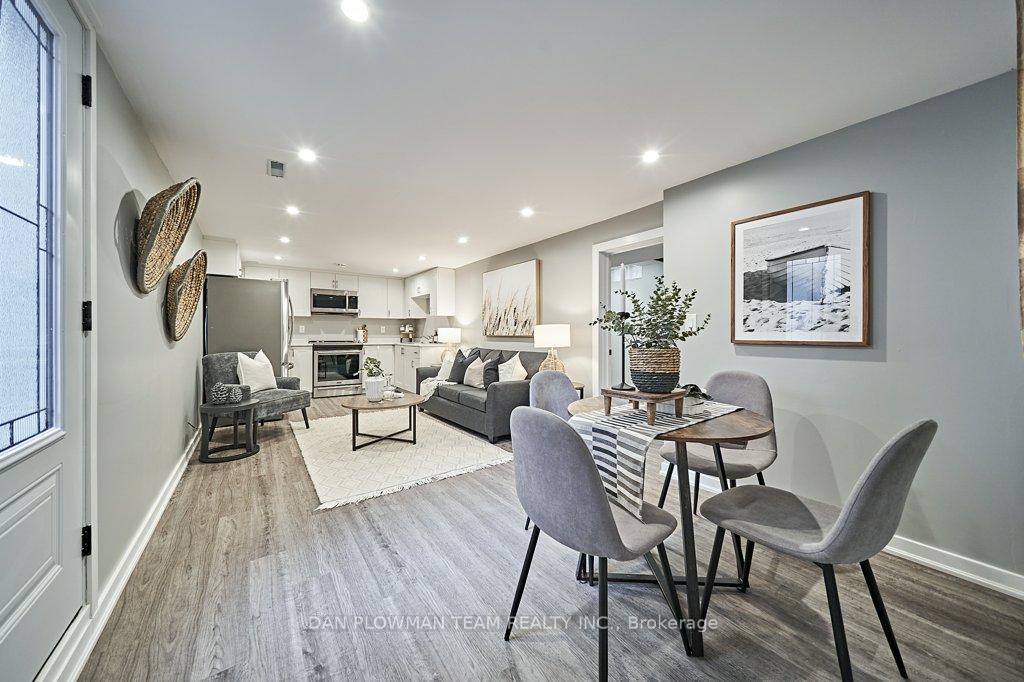 Photo 36 of 46 Canadian Oaks Drive, Whitby, Blue Grass Meadows — HOMEH