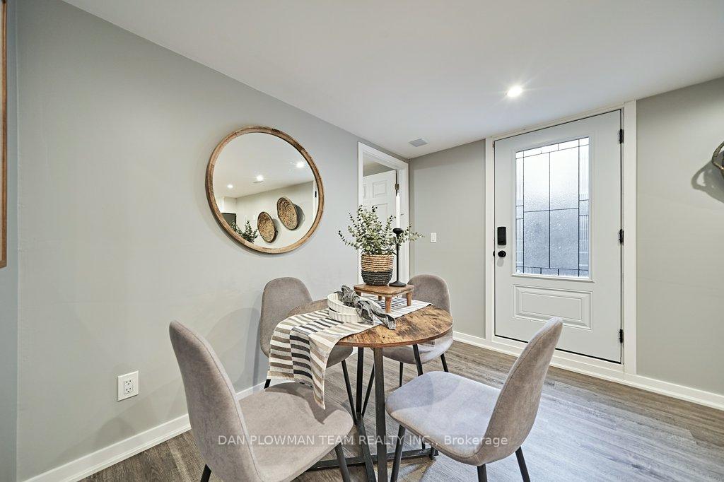 Photo 37 of 46 Canadian Oaks Drive, Whitby, Blue Grass Meadows — HOMEH