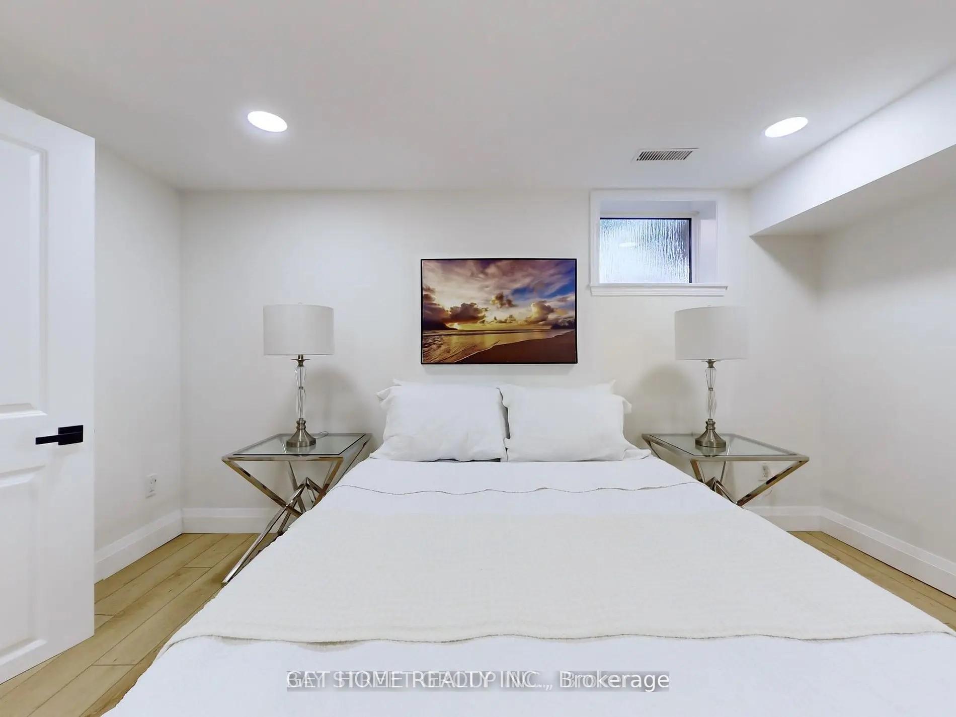 Photo 4 of Unit Bsmt, 182 Thickson Road N, Whitby, Blue Grass Meadows — HOMEH